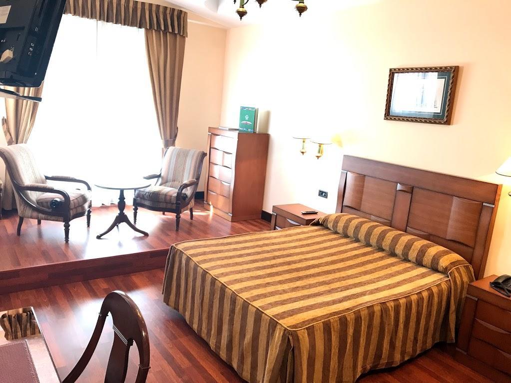 Hotel Begona Park Gijón Exteriör bild